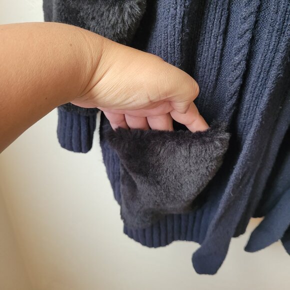 Simply Vera Wang Dark Blue Fur Trim Oversized Knit Cardigan - Picture 5 of 8